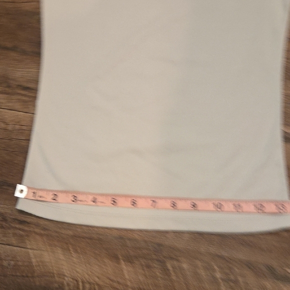 Yogalicious Cream Long Sleeve Top New With Tags Size XS - Picture 7 of 9